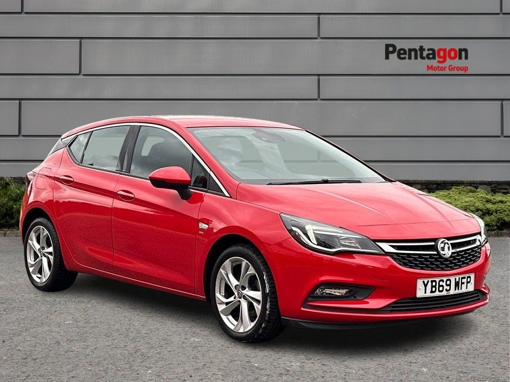 Compare Vauxhall Astra 1.6 Cdti Blueinjection Sri Hatchback Ma YB69WFP Red