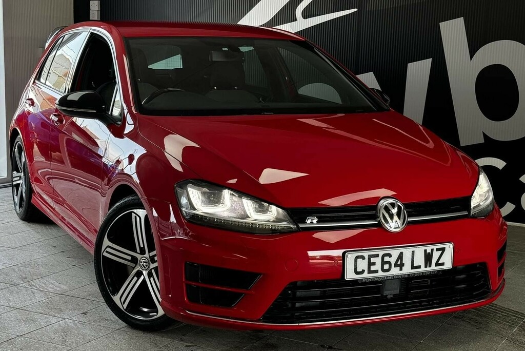 Compare Volkswagen Golf 2014 64 2.0 CE64LWZ Red