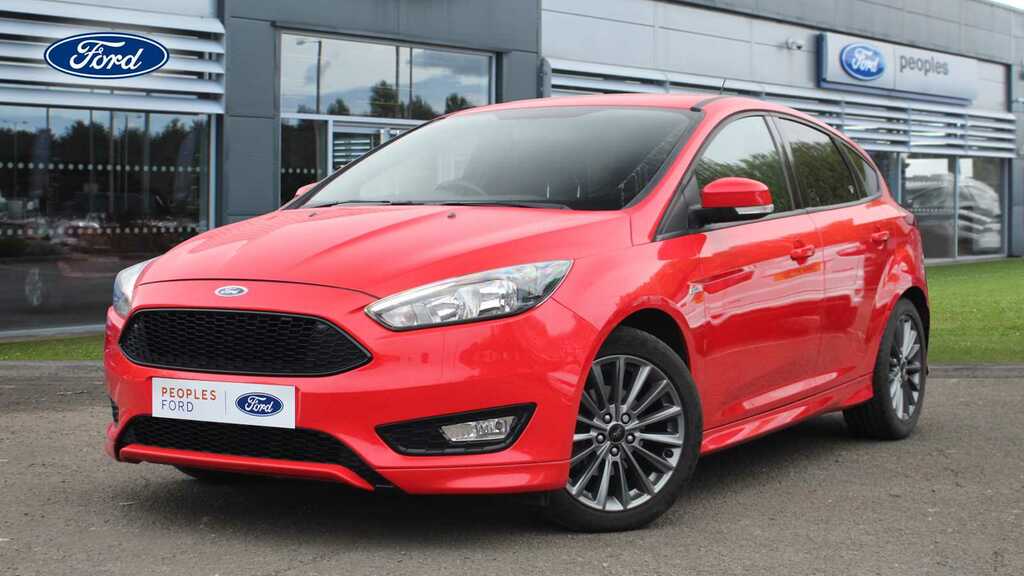 Compare Ford Focus St-line PE18HLU Red