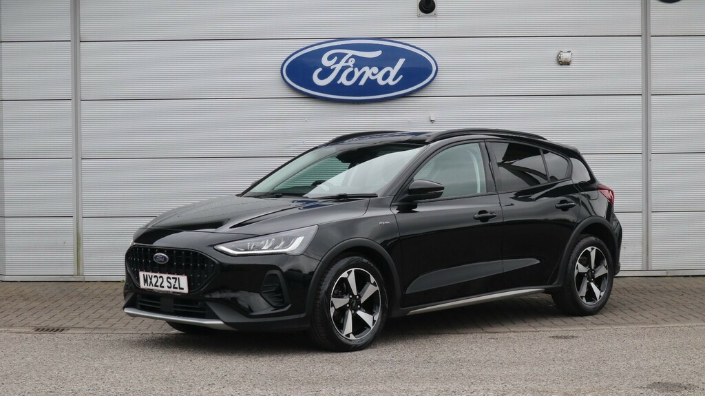 Compare Ford Focus 1.0 Ecoboost Hybrid Mhev 155 Active Style MX22SZL Black