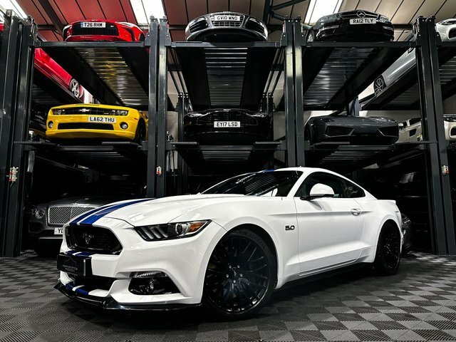 Compare Ford Mustang 5.0 Gt 410 Bhp EY16YMS White