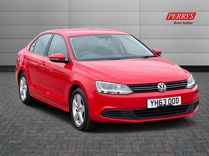 Compare Volkswagen Jetta Petrol YH63OOD Red