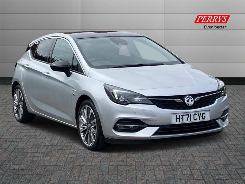 Compare Vauxhall Astra Hatchback HT71CYG Silver