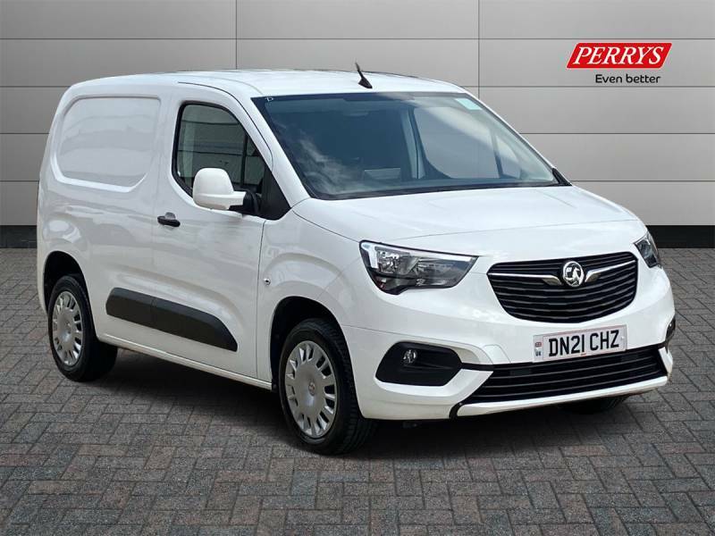 Compare Vauxhall Combo Diesel DN21CHZ White