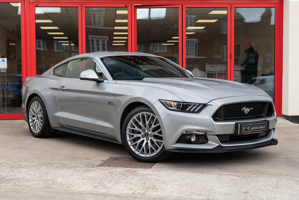 Compare Ford Mustang Gt VU16OTS Silver
