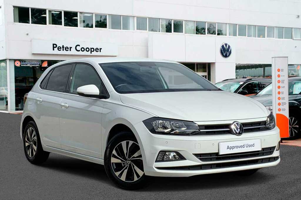Compare Volkswagen Polo Polo Match Evo PK71LFE White