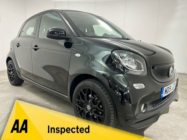 Compare Smart Forfour 0.9 Urbanshadow Edition T 90 Bhp MD19JGY Black
