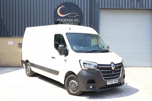 Compare Renault Master Master 2.3 35 L2h1 177 Bhp FP69YNR White