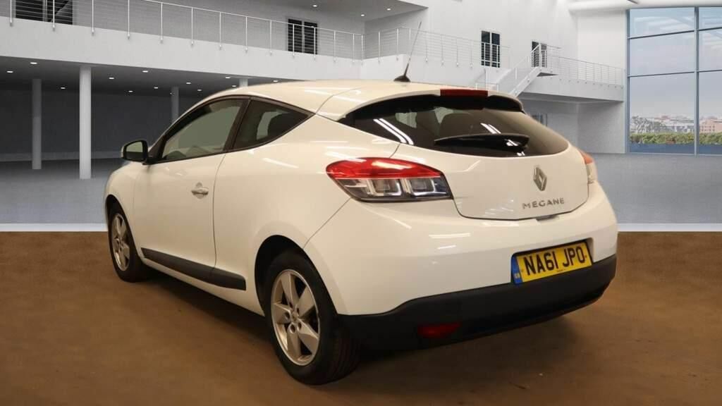 Compare Renault Megane Coupe 1.4 Tce Dynamique Tomtom Euro 5 201161 NA61JPO White