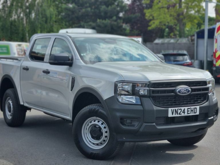 Compare Ford Ranger Pick Up Double Cab XL 2.0 Ecoblue 170 VN24EHD Silver