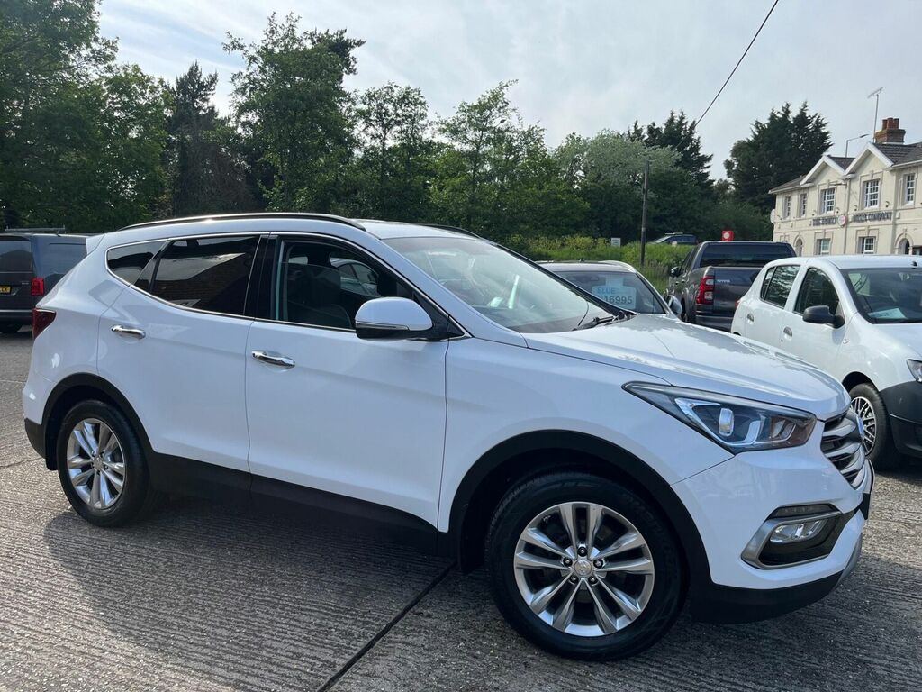 Compare Hyundai Santa Fe 2018 67 NV67NJX White