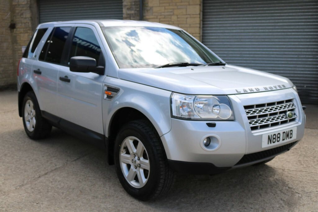 Compare Land Rover Freelander 2 2.2 Td4 Gs 4Wd Euro 4 N88DMB Silver