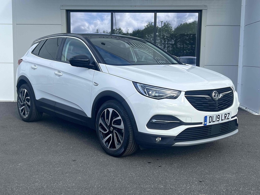 Compare Vauxhall Grandland X Turbo D Blueinjection Ultimate DL19LRZ 