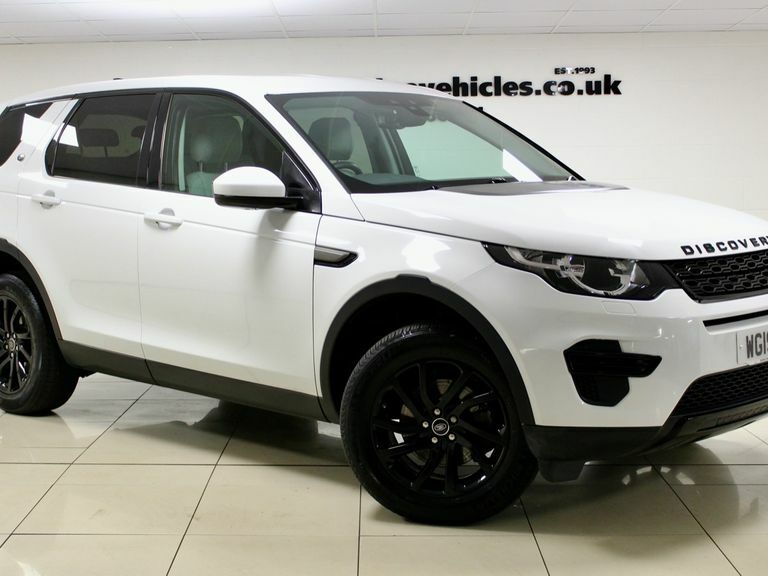 Compare Land Rover Discovery Sport 2.0 Ed4 Se 2Wd 5 Seat Black Pack Full Histor WG19MEV White