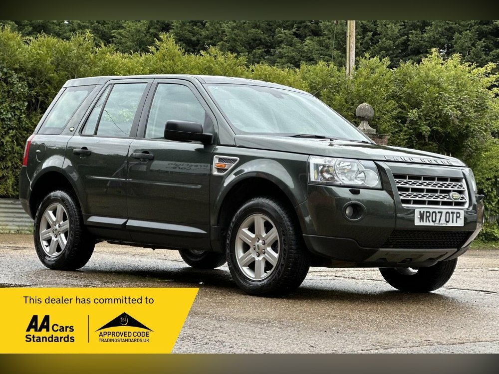 Compare Land Rover Freelander 2 2.2 Td4 Gs 4Wd Euro 4 WR07OTP Green