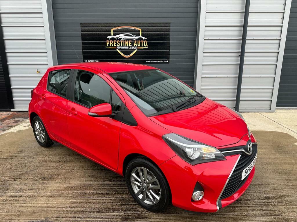 Compare Toyota Yaris 1.33 Dual Vvt-i Icon Euro 5 SP15XGG Red