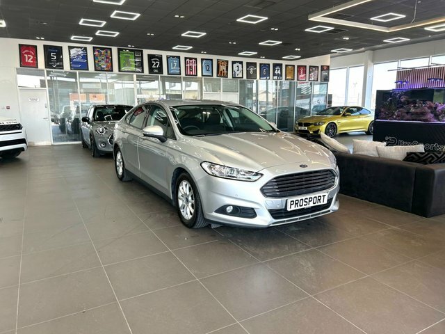 Compare Ford Mondeo 1.5 Style Econetic Tdci 114 Bhp AF16OVN Silver