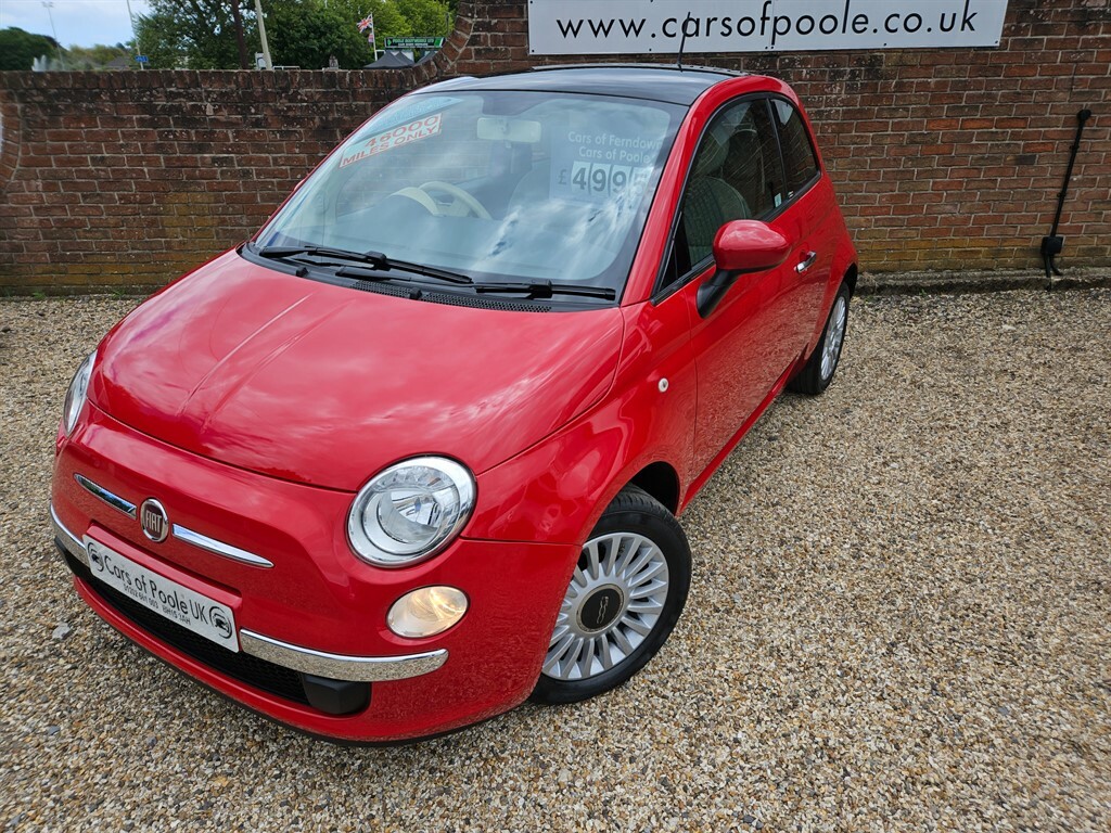 Compare Fiat 500 Lounge SC62AON Red