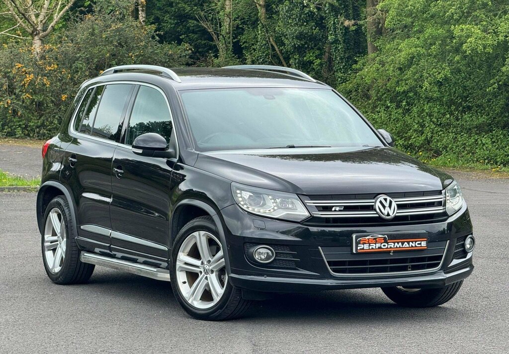 Compare Volkswagen Tiguan 2014 63 R SB63GBU Black