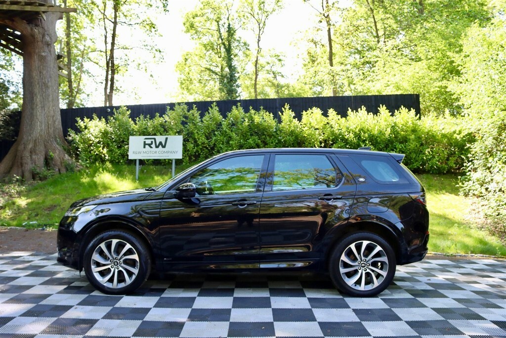 Compare Land Rover Discovery Sport 1.5 P300e 12.2Kwh R-dynamic Hse 4Wd Euro 6 S RO21LXM Black