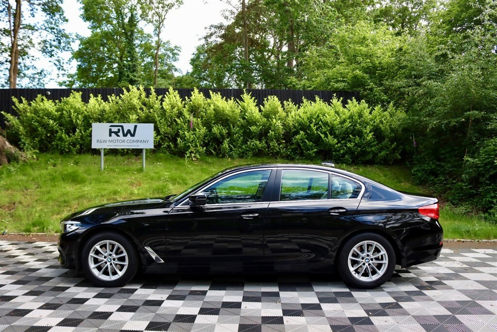 Compare BMW 5 Series 2.0 Se Xdrive Euro 6 Ss AK67NJJ Black