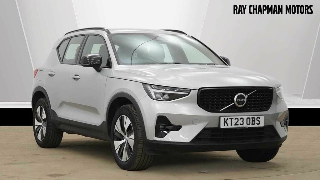 Compare Volvo XC40 Recharge T4 Plus KT23OBS Silver