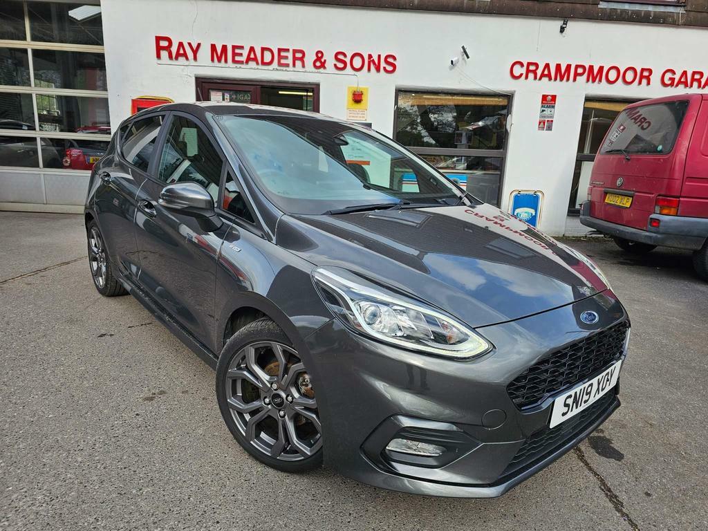 Compare Ford Fiesta 1.0T Ecoboost St-line Euro 6 Ss SN19XOY Grey