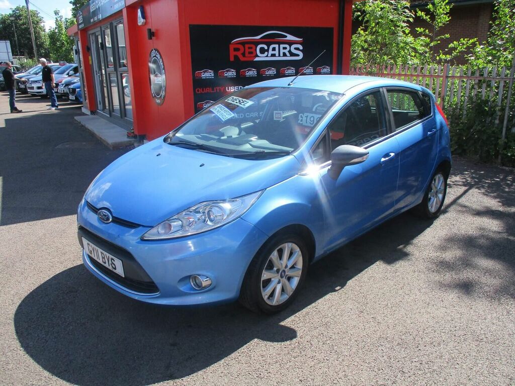 Compare Ford Fiesta Hatchback 1.4 Tdci Dpf Zetec 201111 CY11BYS Blue
