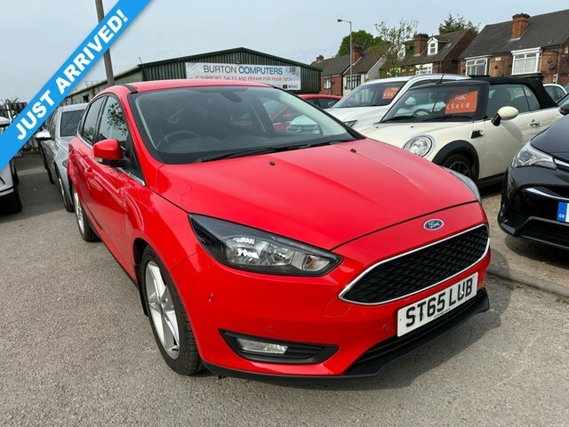 Compare Ford Focus Hatchback ST65LUB Red
