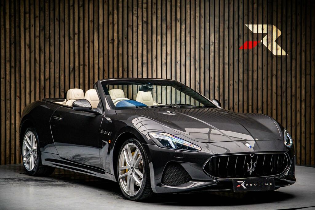 Compare Maserati GranCabrio 4.7 V8 Mc Mc Shift Euro 5 GK18JCY Grey