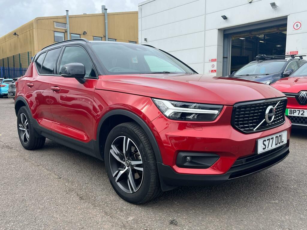 Volvo XC40 Volvo Xc40 1.5 T3 163 R Design Geartronic Red #1