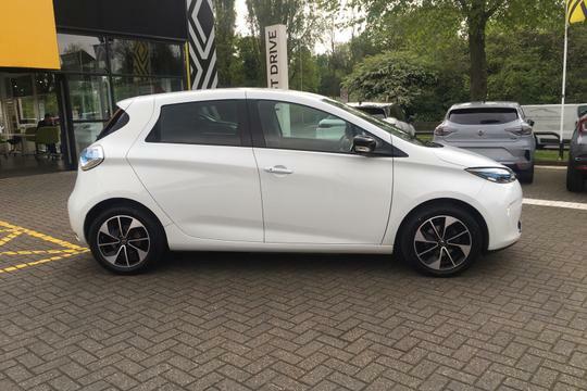 Compare Renault Zoe Hatchback Dynamique Nav RN19FUO White
