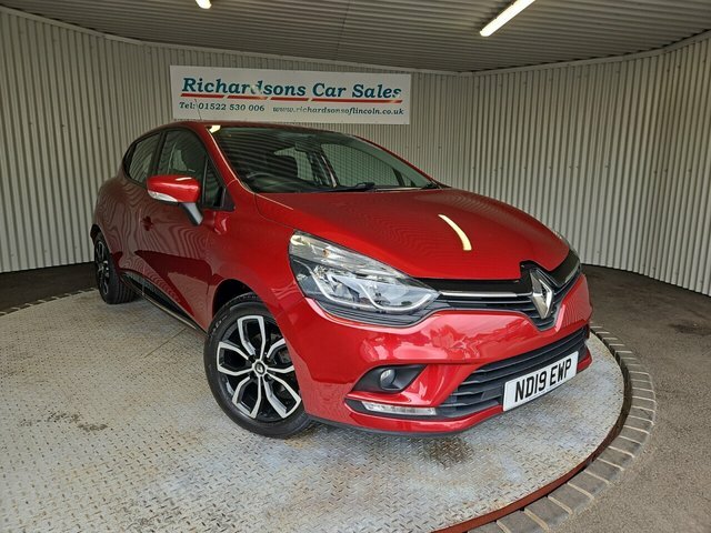 Compare Renault Clio 0.9L Play Tce 89 Bhp ND19EWP Red