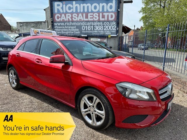 Compare Mercedes-Benz A Class 2.1 A200 Cdi Sport Edition 134 Bhp CT15EAY Red