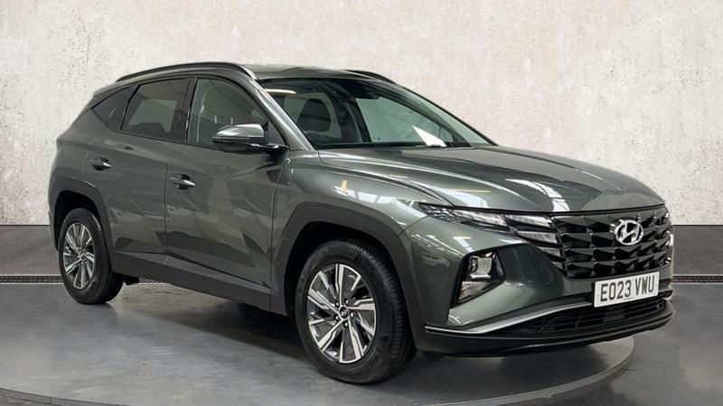 Compare Hyundai Tucson 1.6 H T-gdi Se Connect Suv Hybrid EO23VWU Grey