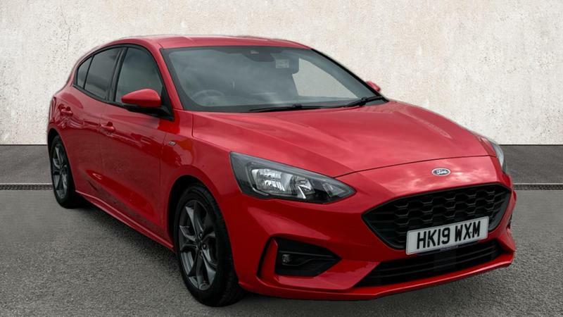 Compare Ford Focus Focus St-line HK19WXM Red