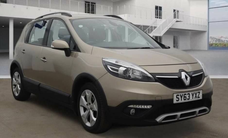 Compare Renault Scenic XMOD Xmod Dynamique Tomtom Dci Edc SY63YXZ Beige