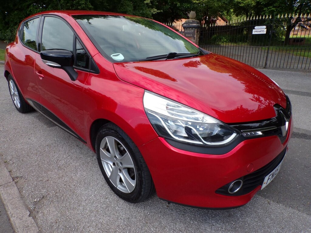 Compare Renault Clio 0.9 Tce Dynamique Medianav Euro 5 Ss FN15VEO Red