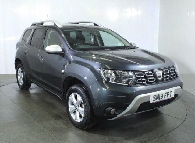 Compare Dacia Duster Duster Comfort Tce 4X2 SM19FPT Grey