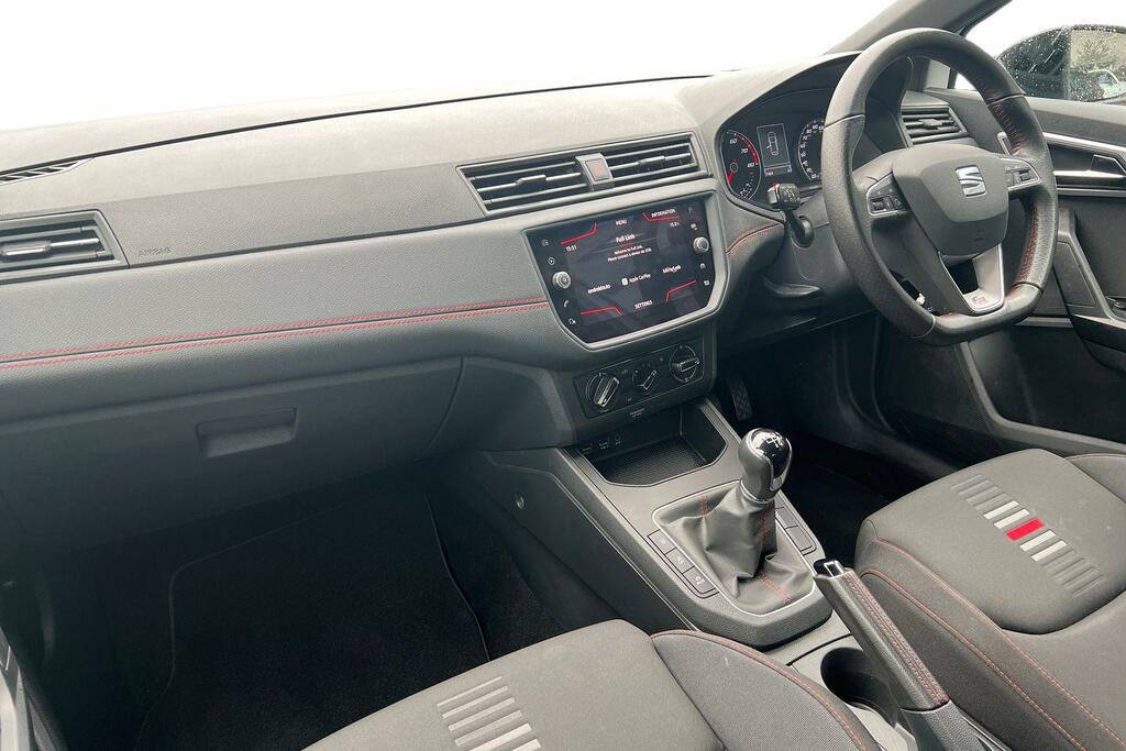Compare Seat Ibiza 1.0 Tsi 95Ps Fr 5-Door FP70UWL White