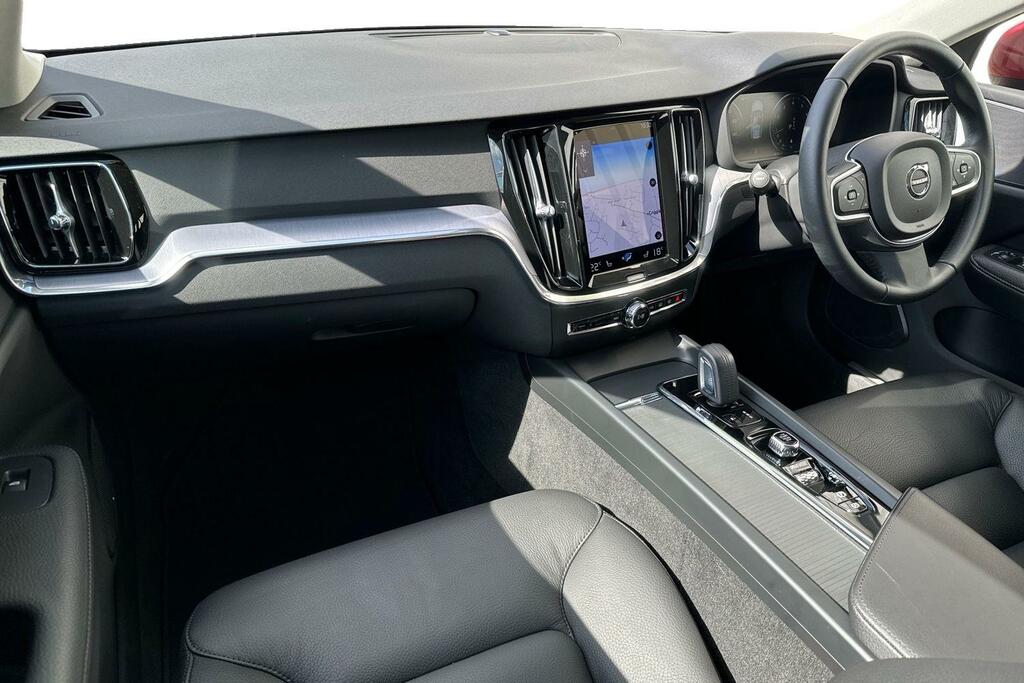 Compare Volvo V60 Momentum, B5 Heated Seats Rear Camera Power Tailga FV21ZCE Red