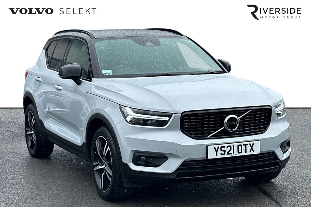 Volvo XC40 Recharge R-design, T4 Plug-in Hybrid Park Assist Silver #1