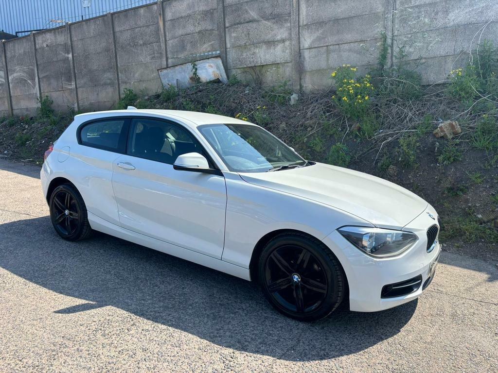BMW 1 Series 1.6 116I Sport Euro 6 Ss White #1