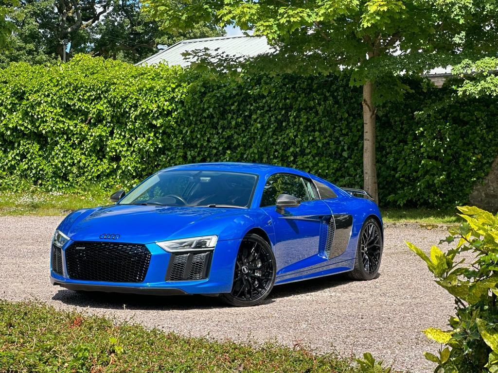 Compare Audi R8 5.2 Fsi V10 Plus S Tronic Quattro Euro 6 Ss  Blue