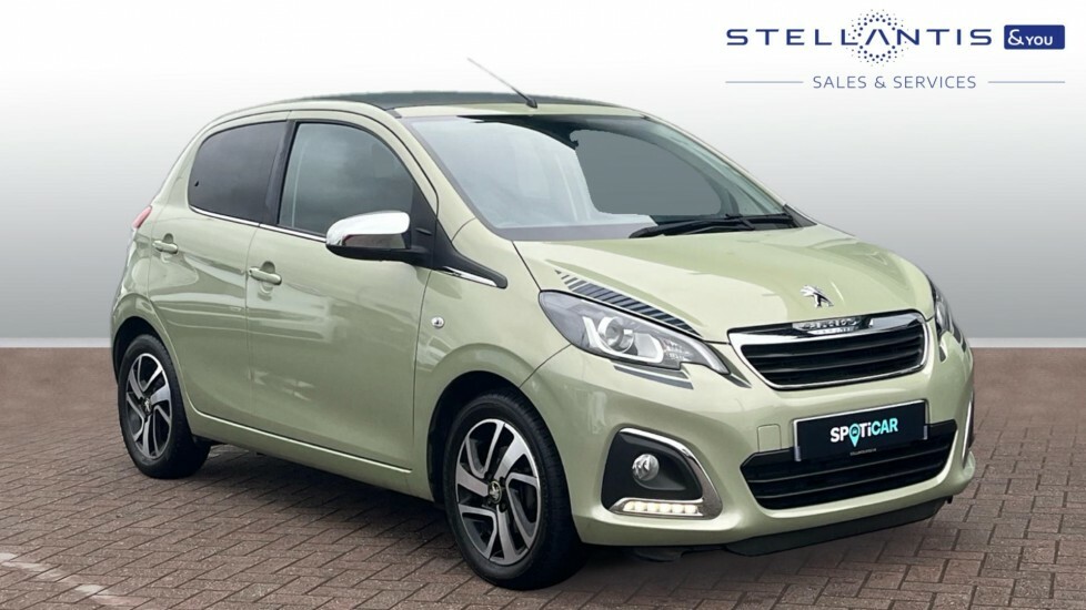 Compare Peugeot 108 1.0 Collection Top Euro 6 Ss WU21ZDO 