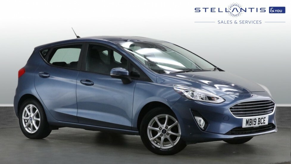 Compare Ford Fiesta 1.1 Ti-vct Zetec Euro 6 Ss MB19BCE 