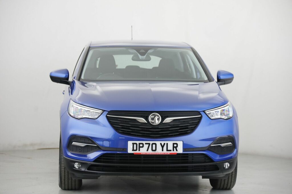 Compare Vauxhall Grandland 1.2 Se Premium 129 Bhp DP70YLR Blue
