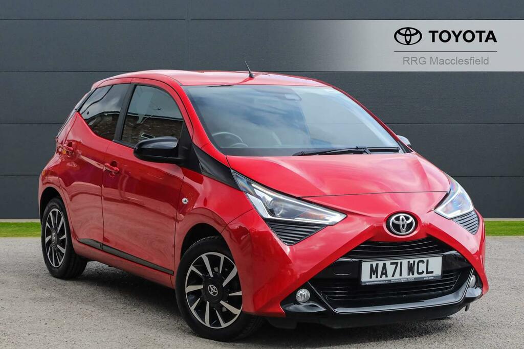 Compare Toyota Aygo 1.0 Vvt-i X-trend Euro 6 Ss MA71WCL Red