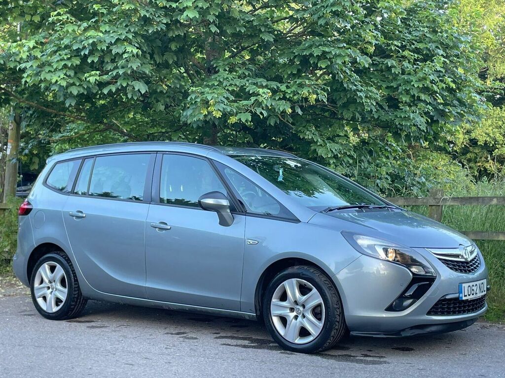 Compare Vauxhall Zafira Tourer Exclusiv LO62NDL Silver