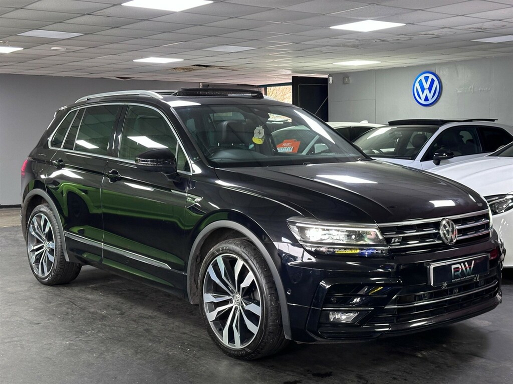 Volkswagen Tiguan R-line Tech Tdi Black #1